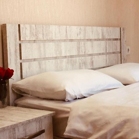 Hotel Tourist Tbiliszi Kültér fotó
