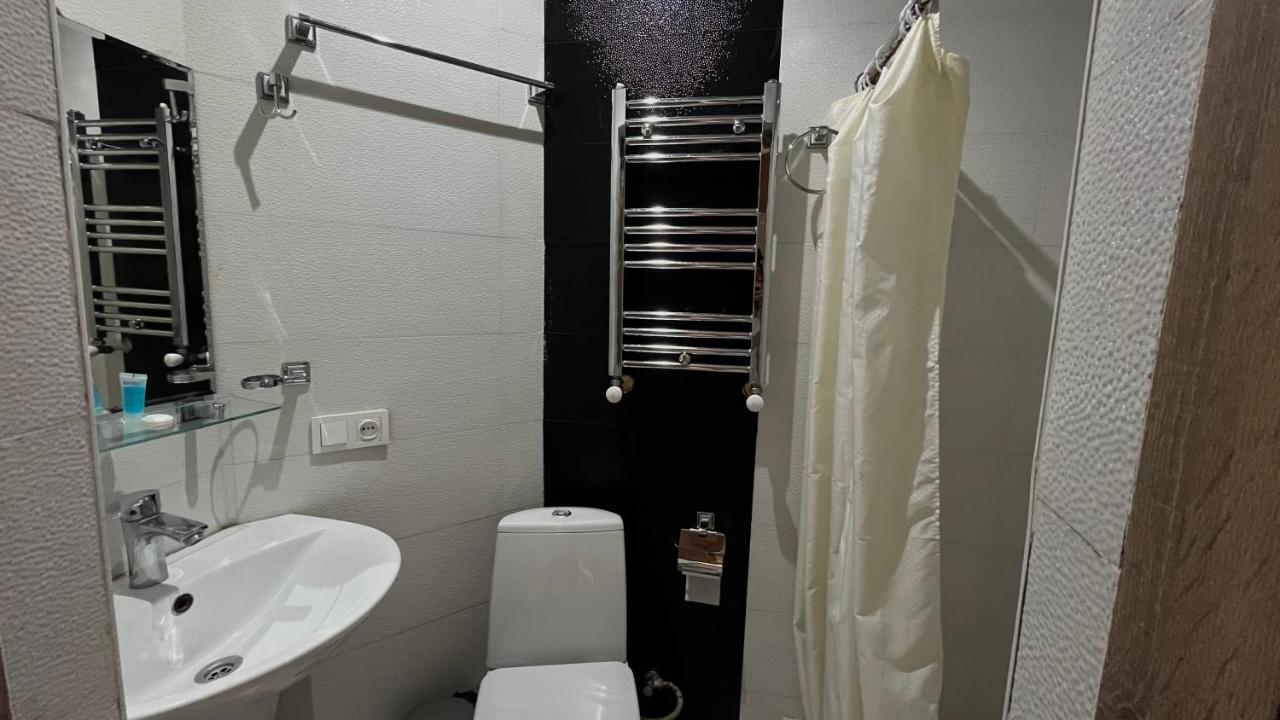 Hotel Tourist Tbiliszi Kültér fotó