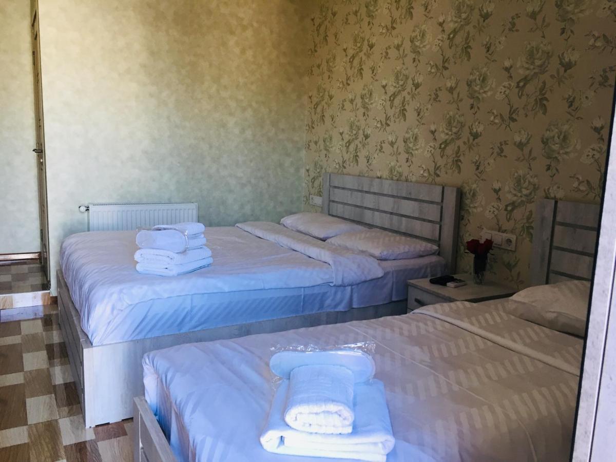 Hotel Tourist Tbiliszi Kültér fotó