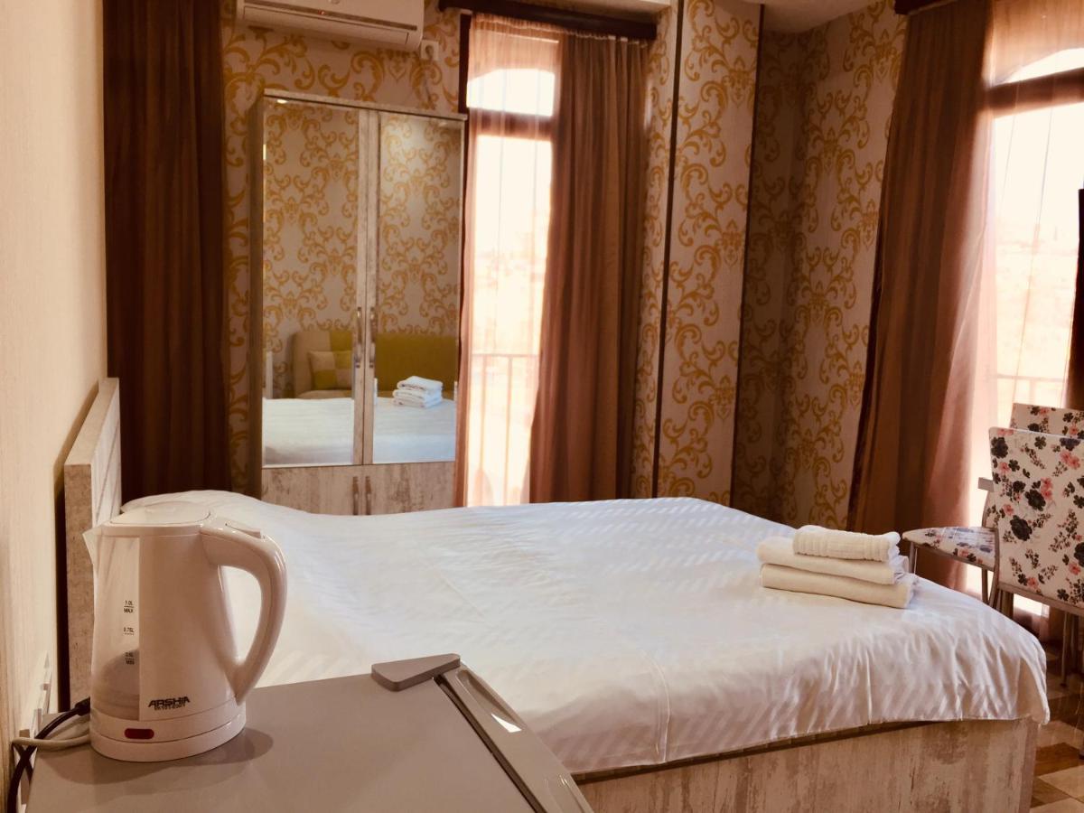 Hotel Tourist Tbiliszi Kültér fotó